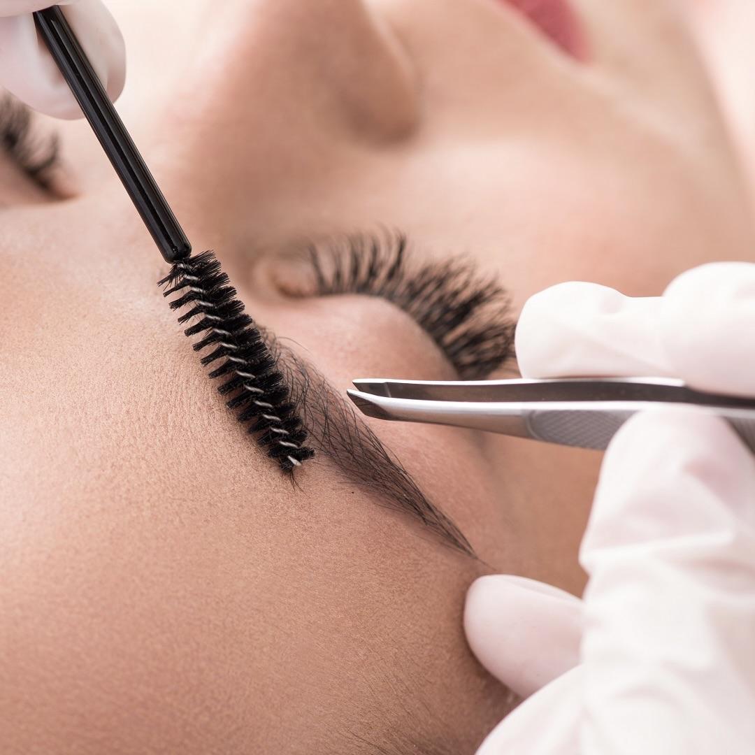 Eyebrow Specialist Training